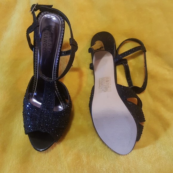 SALE‼️ Valenti Franco strappy heel sandals - Picture 4 of 5